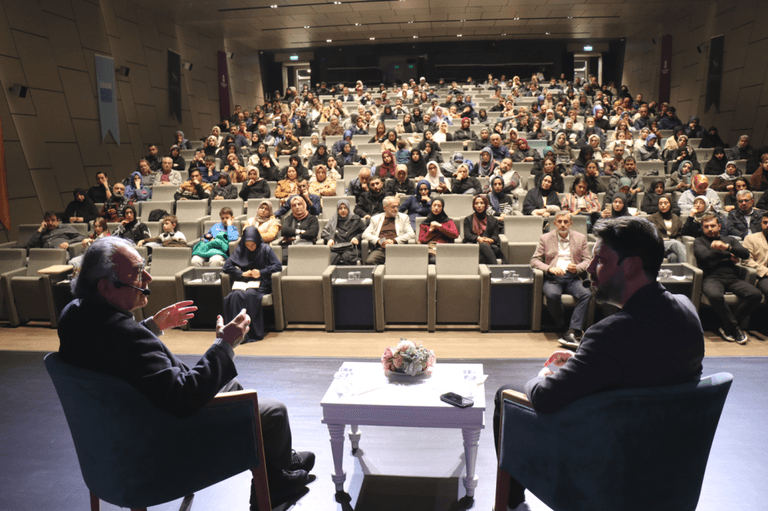 Prof. Nevzat Tarhan warns against the addiction “spreading like a cancer virus” …