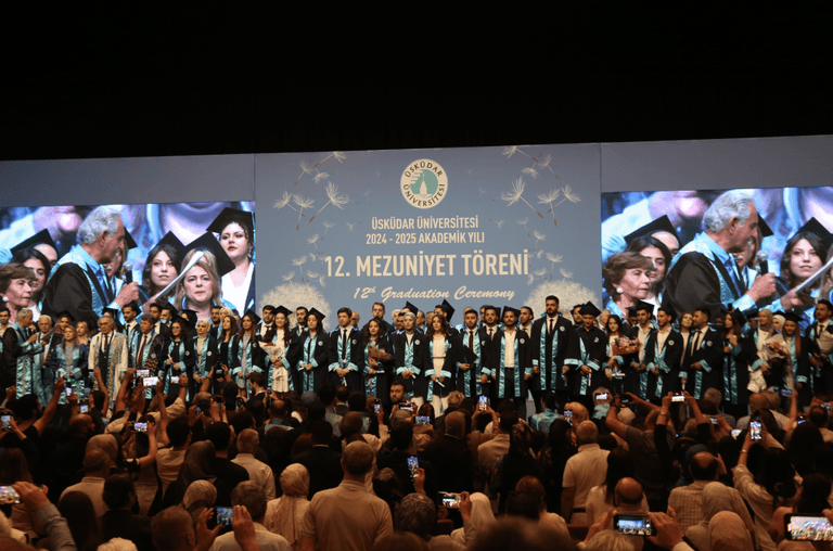 Üsküdar Üniversitesi, ilk hekimlerini gururla uğurladı!