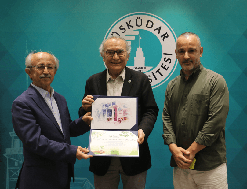 Prof. Dr. M. Mehdi Ergüzel’den 1453 kitaplık anlamlı bağış