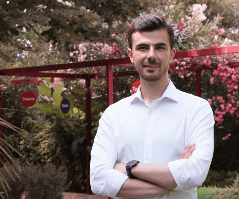 Yapay zekâ 'Halüsinasyon' görüyor ve sahte gerçeklikler üretiyor!