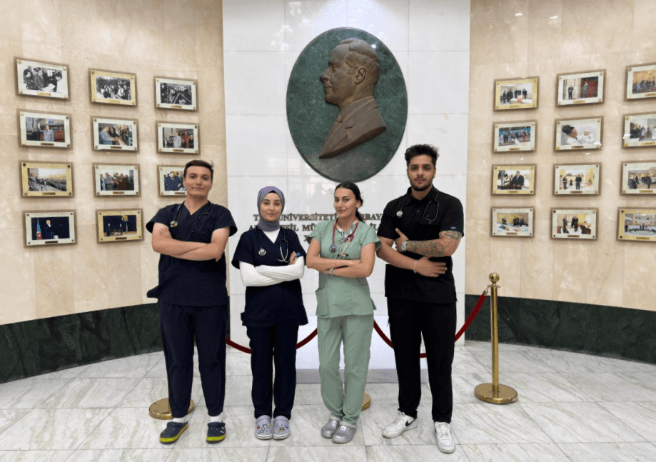 Üsküdar Tıp öğrencileri Azerbaycan’da staj programına katıldı