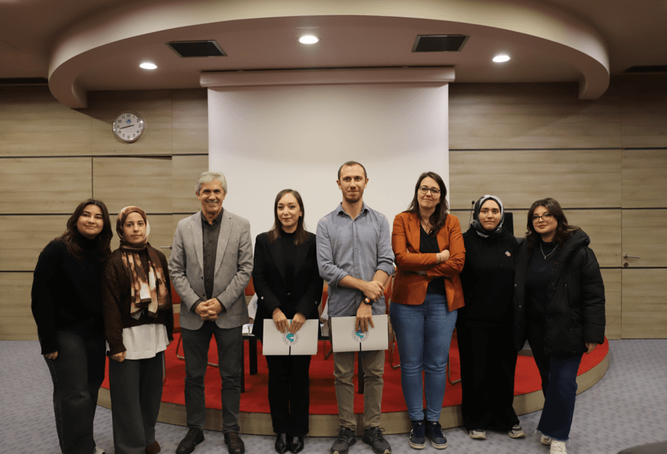 Challenges and responsibilities of rights-based journalism discussed at Üsküdar
