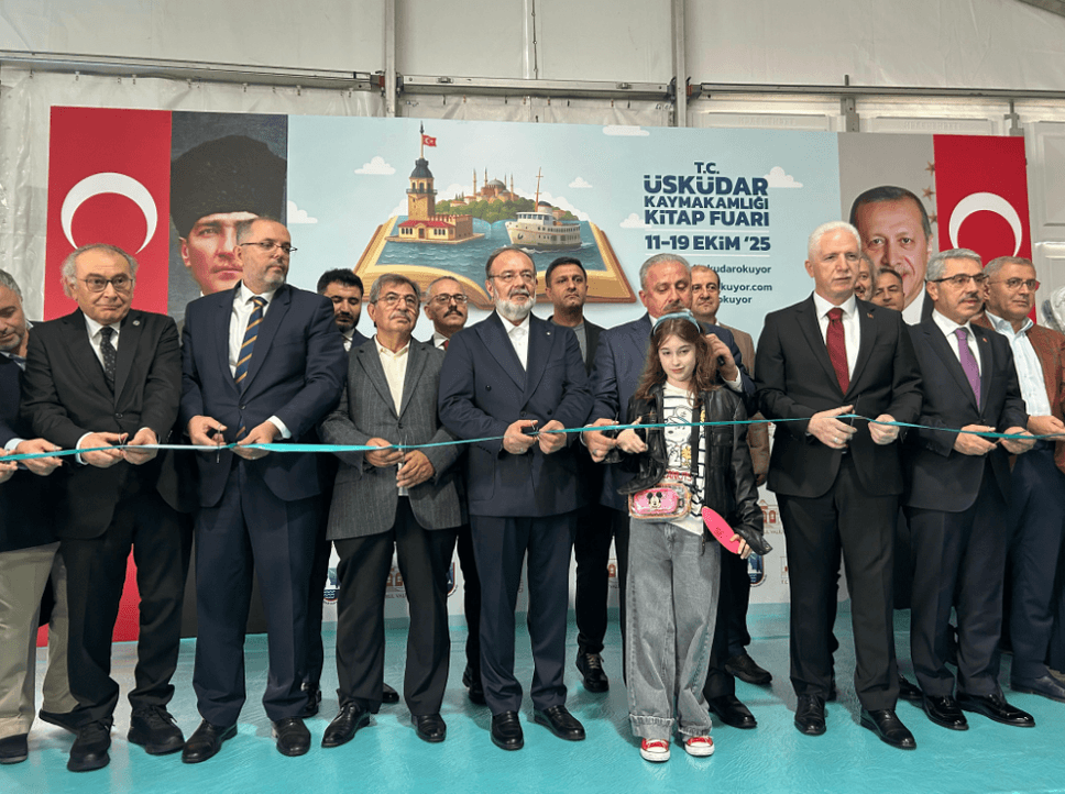 Prof. Nevzat Tarhan attended the opening of the Üsküdar Book Fair