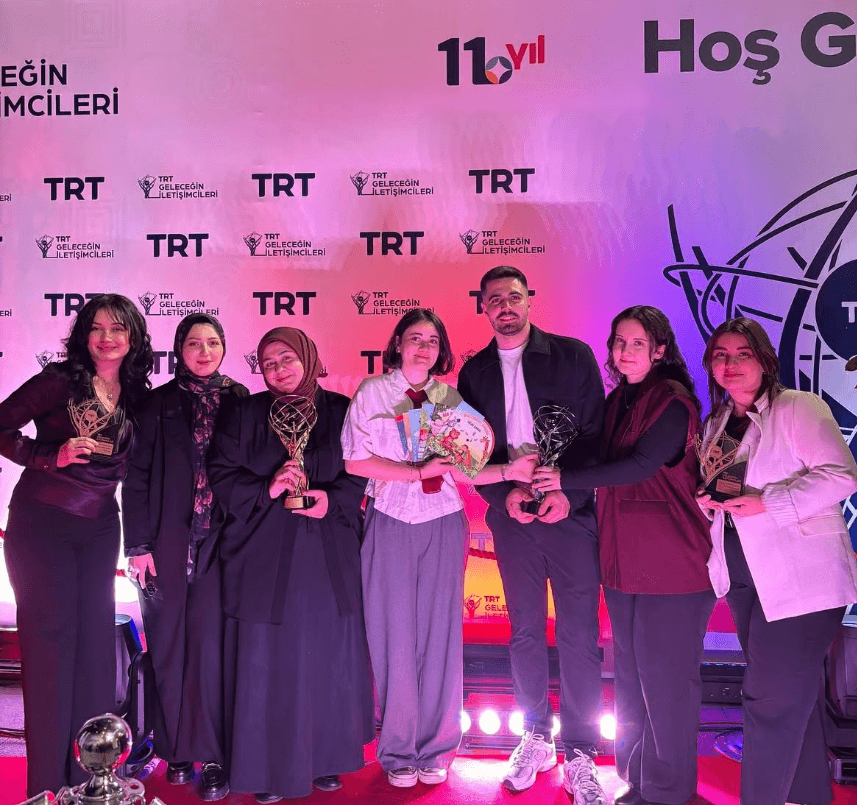Four Awards from TRT to Üsküdar’s Young Communicators!