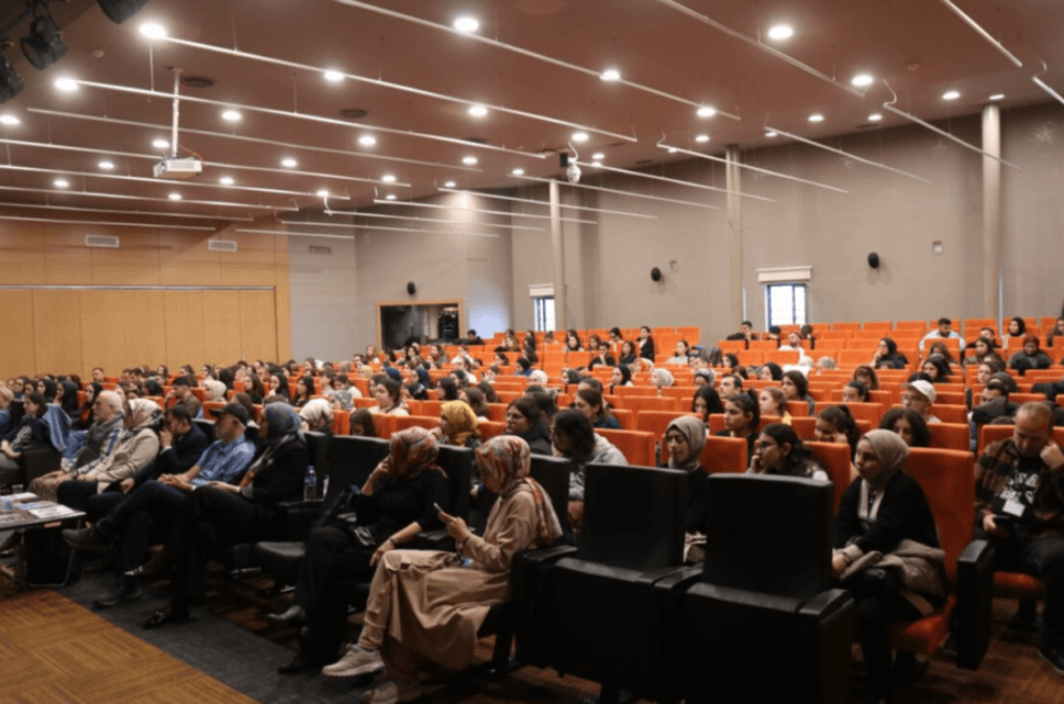 “Foster Family Service Model” introduced as part of the “Year of the Family”