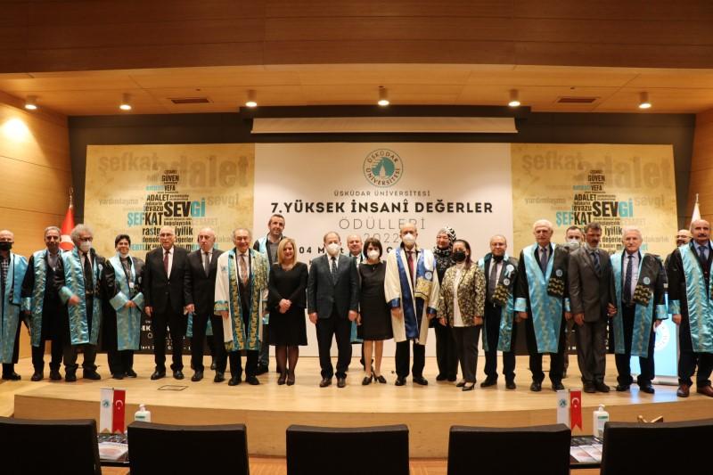 Üsküdar Üniversitesi 7. Yüksek İnsanî Değerler Ödülleri sahiplerini buldu